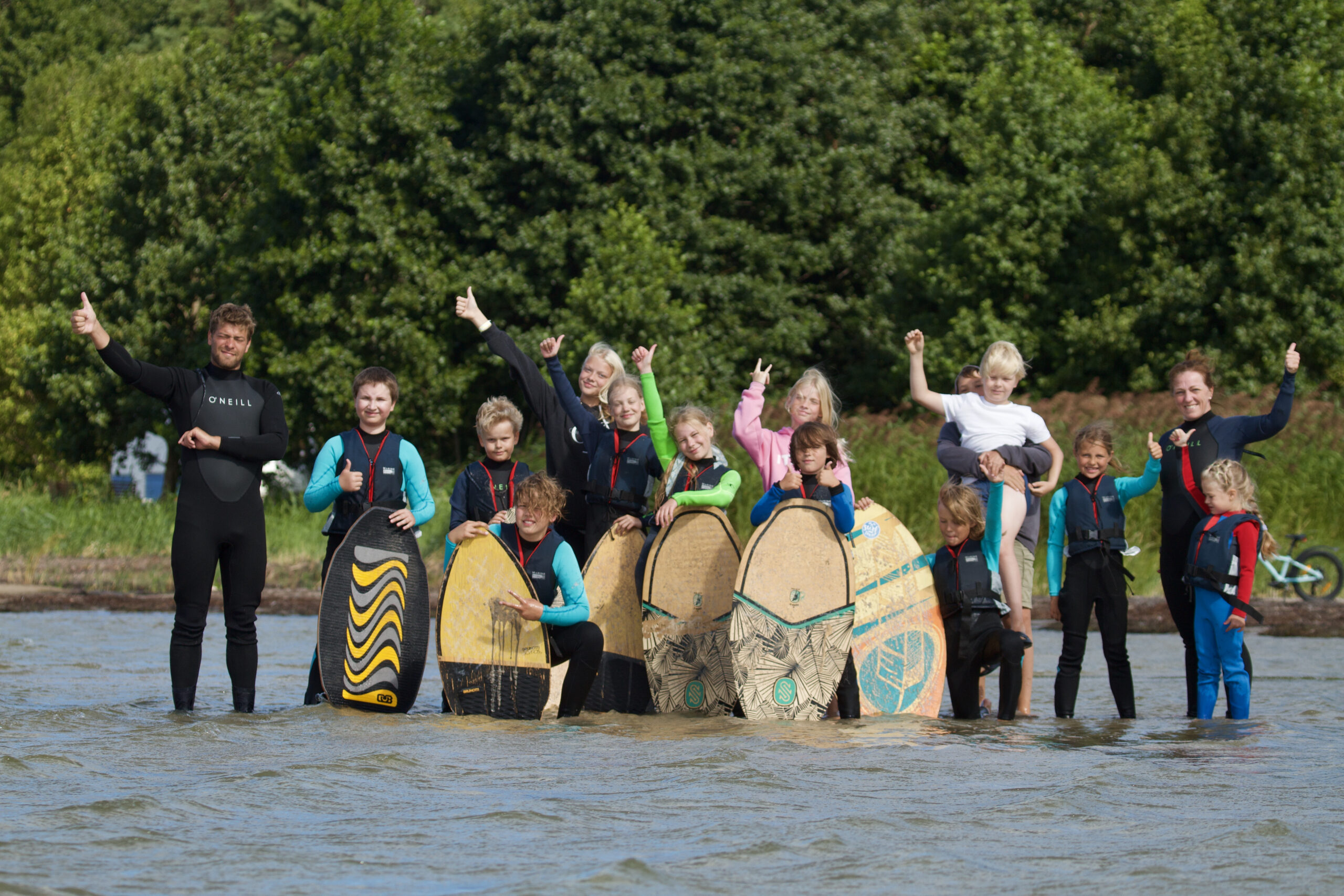   aasta jaanipäeval, kui Eesti päike soojalt paistis, avasime Ranna surfiküla ja surfmasteri ametlikult uksed. Kuidas meil siis läinud on? Eestlaslikult öeldes 