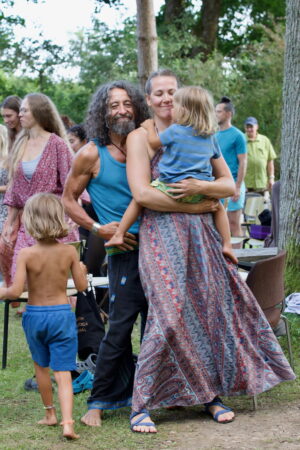 Pere surfi- ja loovlaager Hiiumaal.